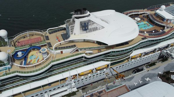 Astuces infaillibles pour partager équitablement les tâches lors de vos vacances entre amis