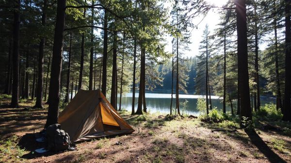 Top 10 conseils pour un camping durable en pleine nature